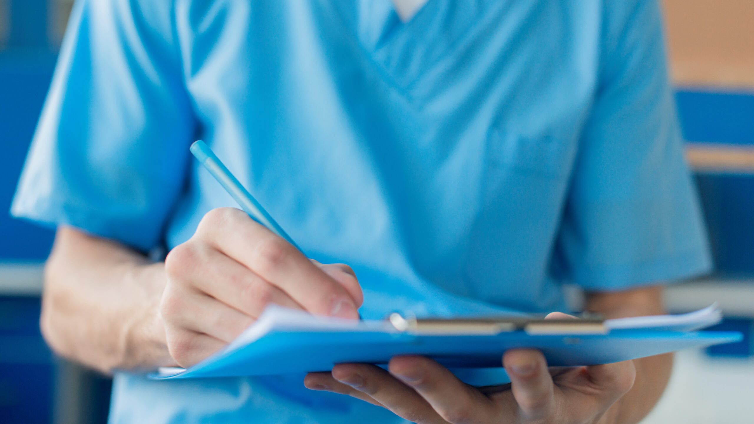 15 cursos gratuitos na área da saúde que você pode fazer de casa